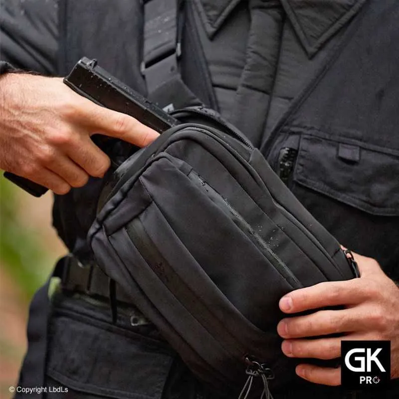 Banane GK Raven Bag Undercover