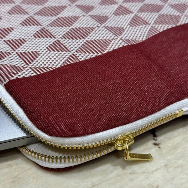 Pochette d'ordinateur 13'' tissée main bordeaux
