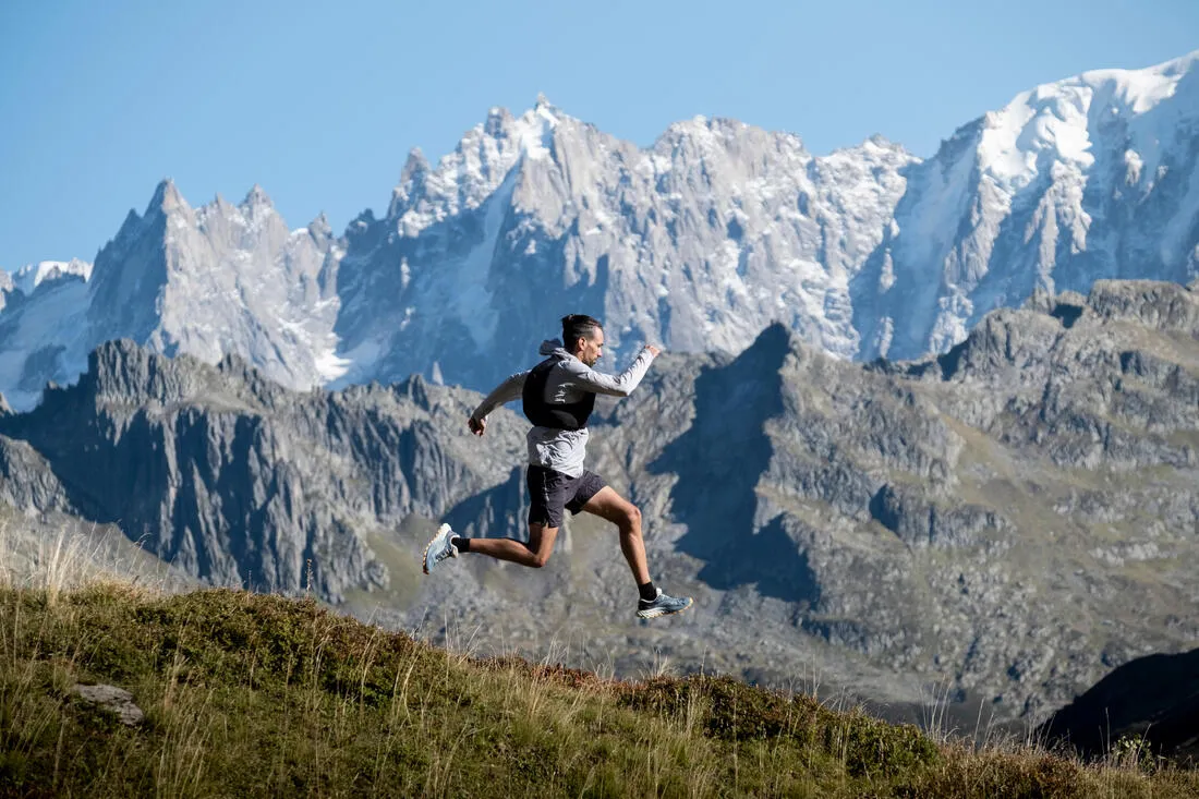 SAC TRAIL RUNNING 10L MIXTE - VENDU AVEC POCHE  EAU 1L